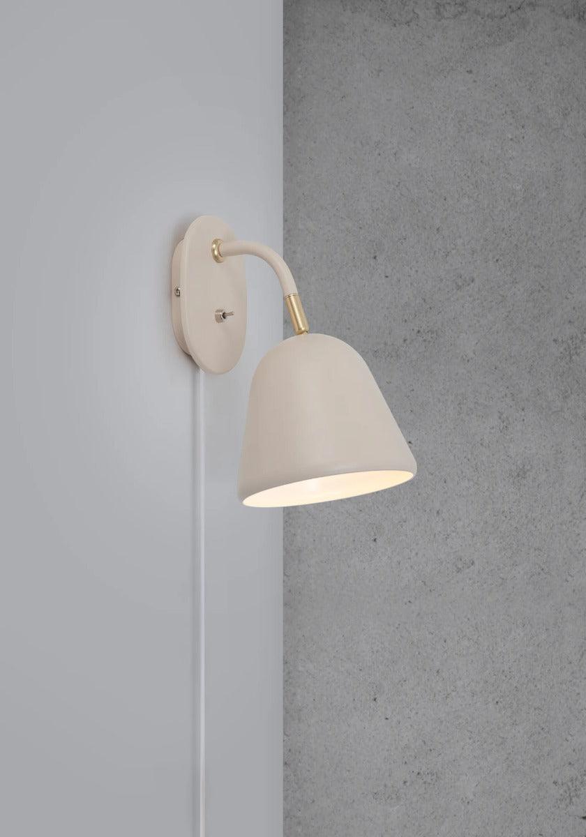 verstelbare designwandlamp e14 fitting en schakelaar nordlux