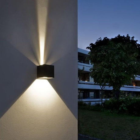 Buitenlamp met sensor zwart vierkant warm wit