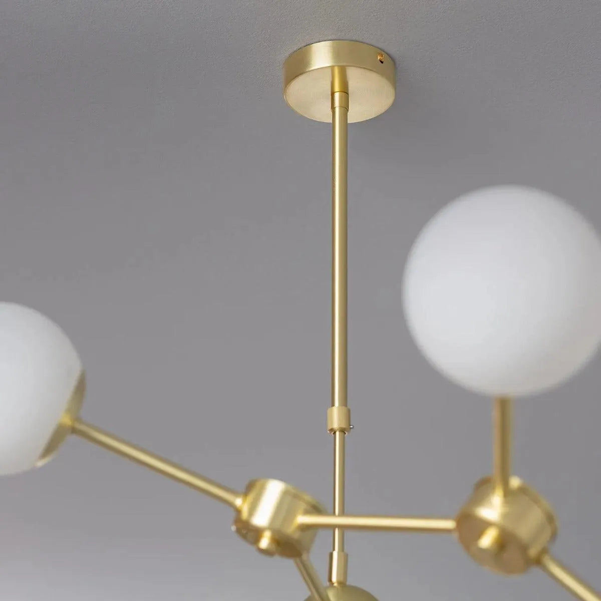 Hanglamp verstelbaar goud & opaalglas G9 fitting 'Fonti'