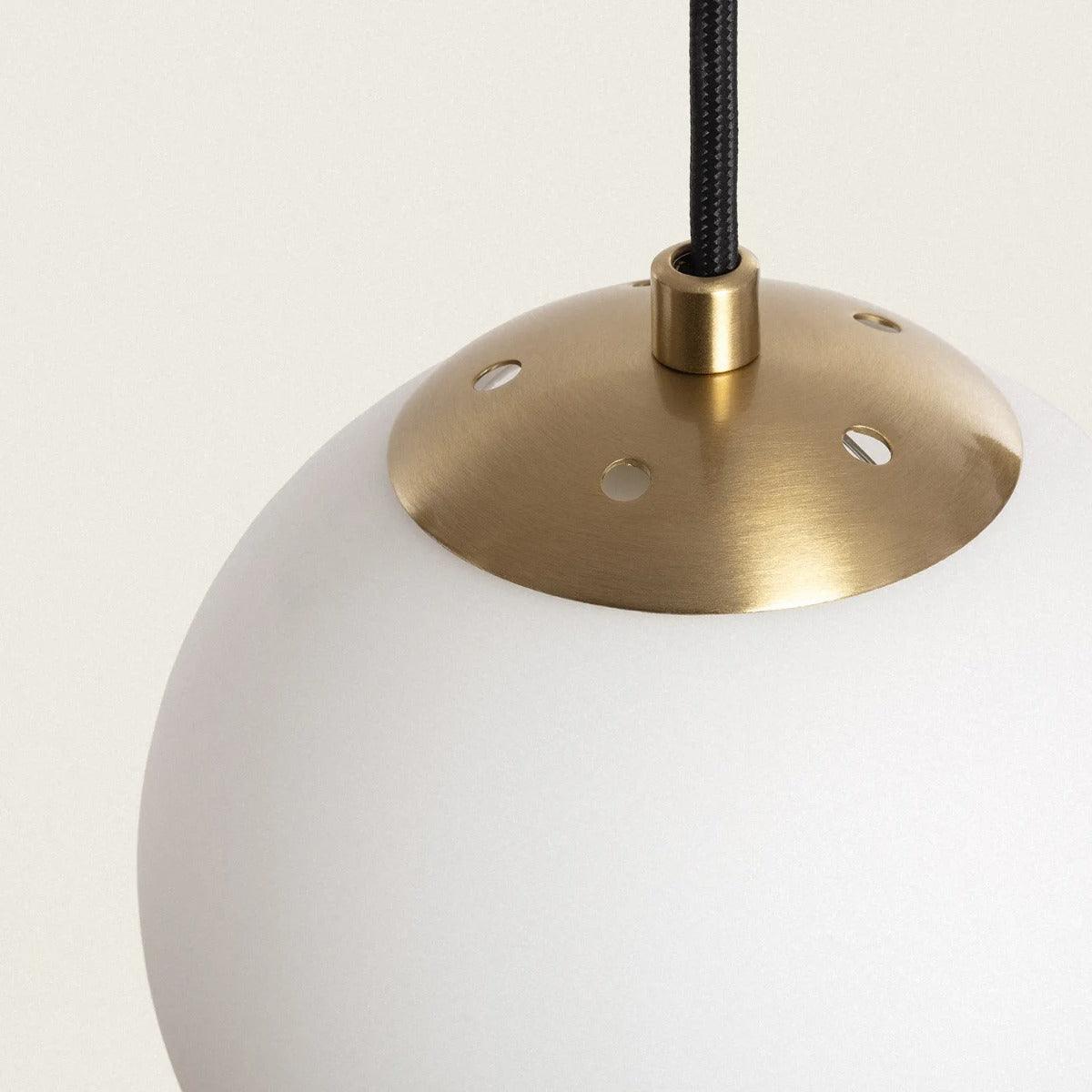 Hanglamp goud en opaalglas met 5 kappen 'Mono 5'