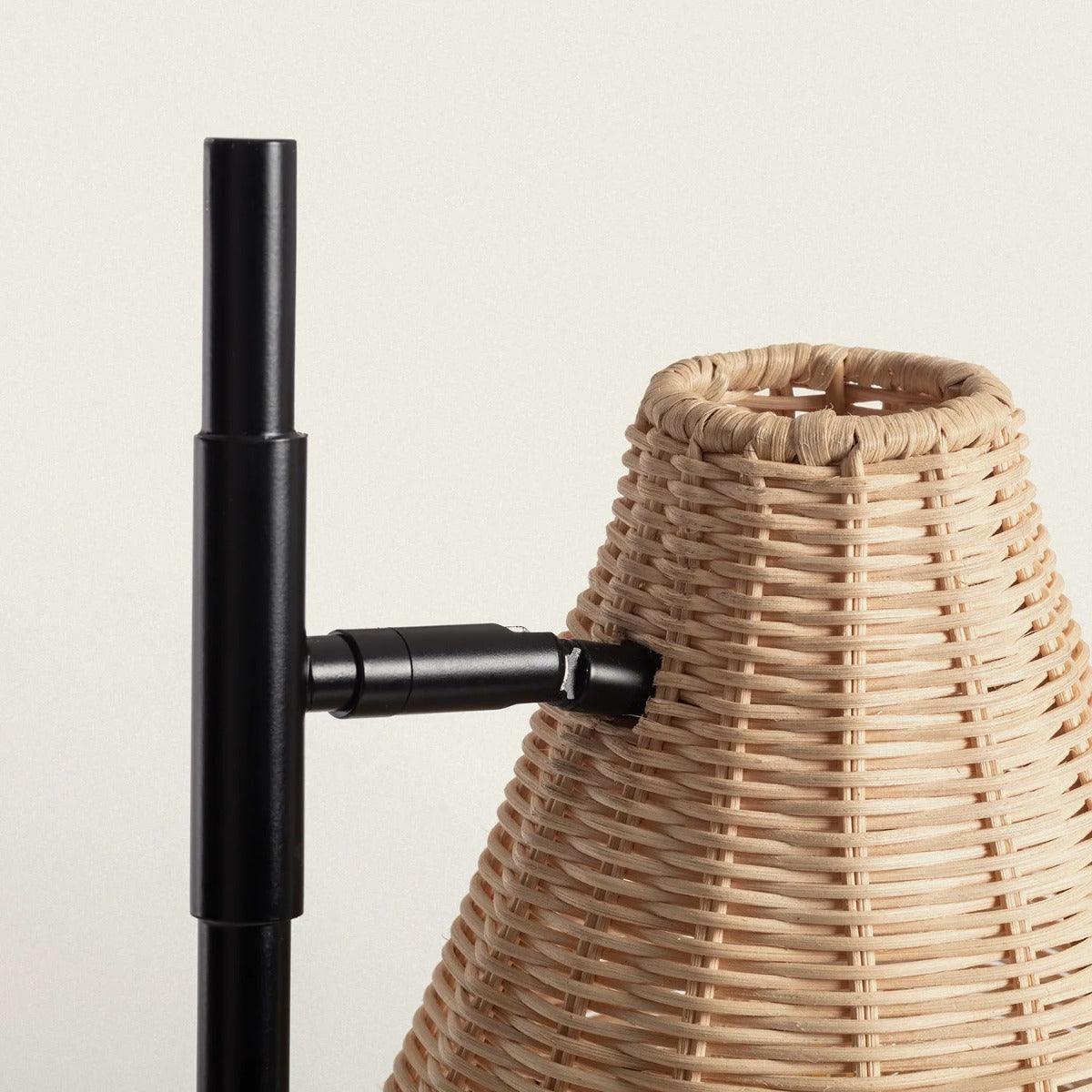 Tafellampje zwart met verstelbare rotan kap en E14 fitting 'Avare' 47cm