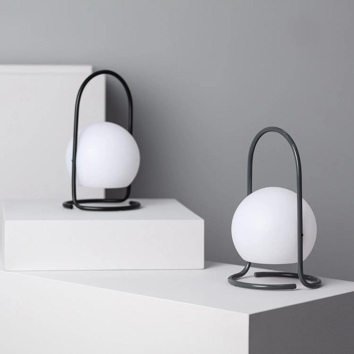 Design lamp oplaadbaar LED tafellamp zwart & wit dimbaar 'Rizzo'