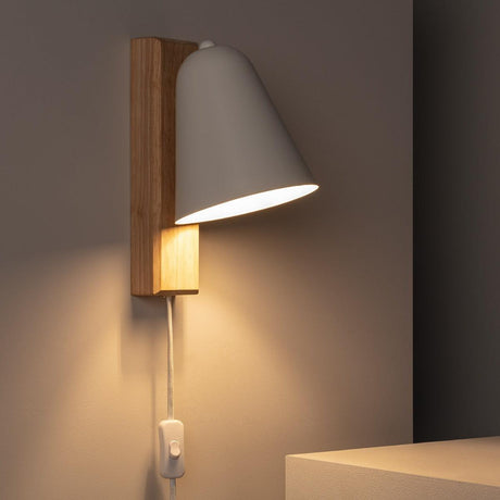 Wandlamp wit met stekker en schakelaar