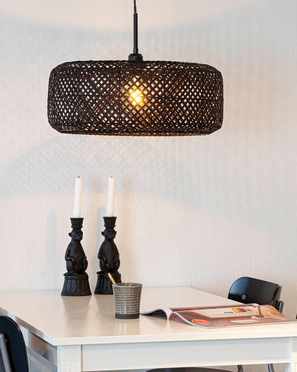 Zwarte hanglamp bamboe met E27 fitting By Rydens Aira - FOIR