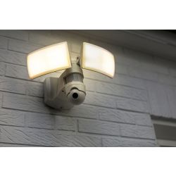 Buitenlamp vloedlicht met camera beveiliging modern wit
