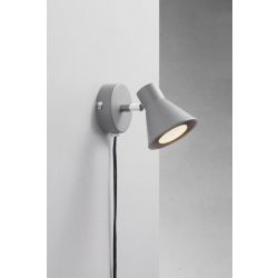Moderne grijze wandlamp met GU10 fitting Nordlux. 5701581369580