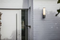 Buitenlamp voordeur met sensor 'Leda' led lamp warm wit 3000k 345mm
