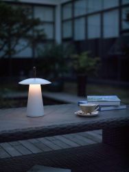 Moderne oplaadbare tafellamp aluminium Nordlux 2118245001 moodmaker dimbaar design LED lichtbron Ara to go